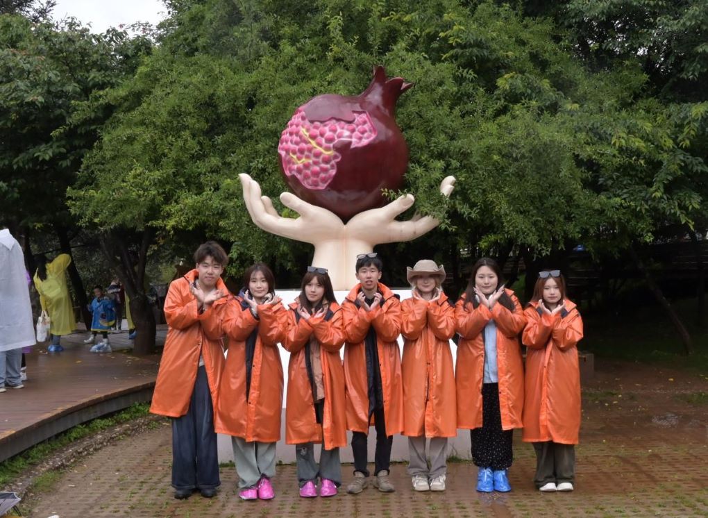 �Ϻ��W�������l��ˇ�е���̽�t�E�����L��������z