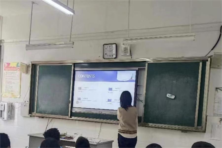 �����������T������