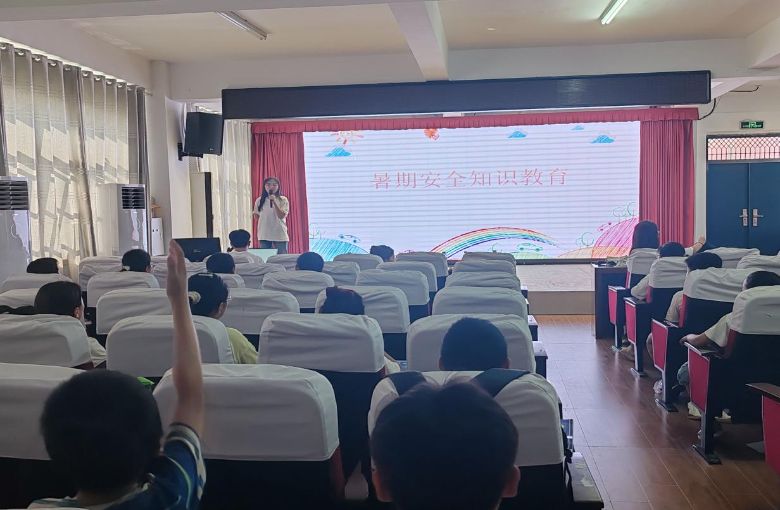 ��������ꠡ���ͯ���а�ȫ·�����ڰ�ȫ�n�Þ���L�o��