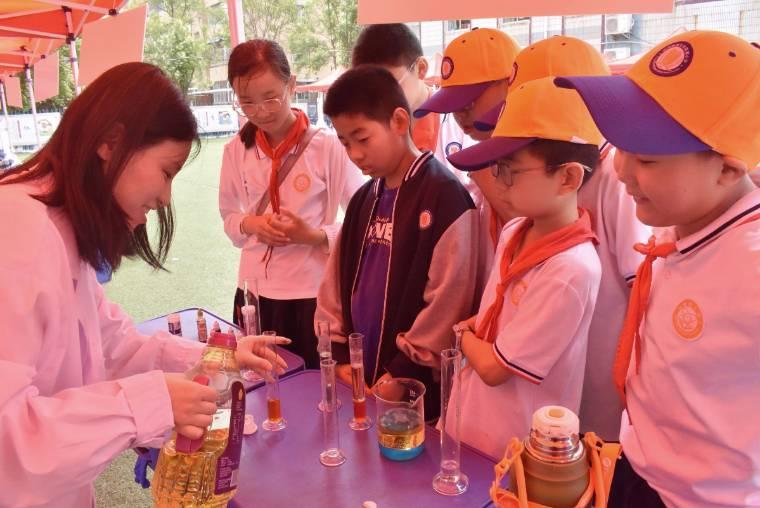 ���W�����WԺ����ʡ��i���ա�����Ƅ�־Ը���ՈF�_չ���������W���Ƽ��ƏV��ϵ�л��