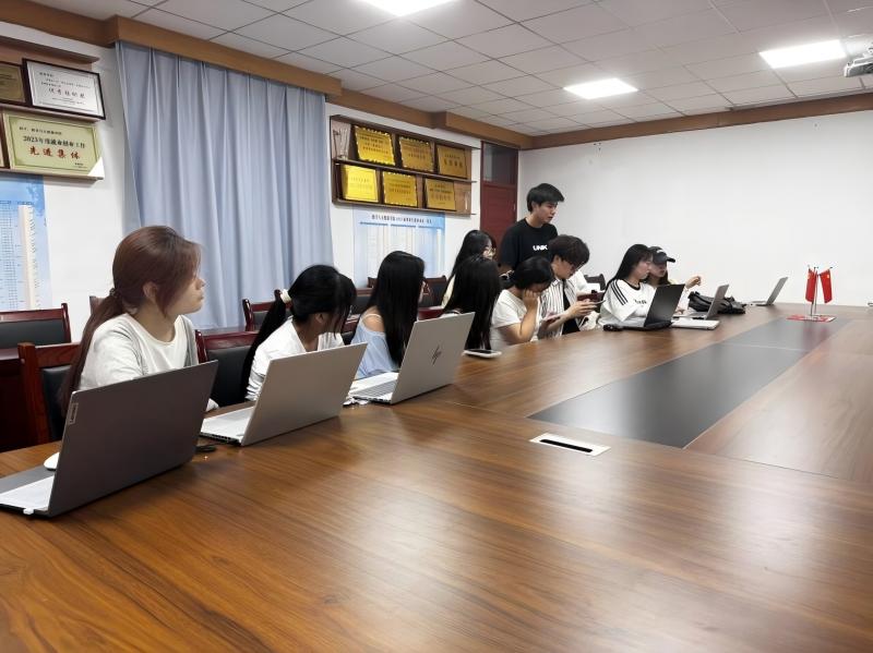 �и����h���³������L�lҰˇ�g��