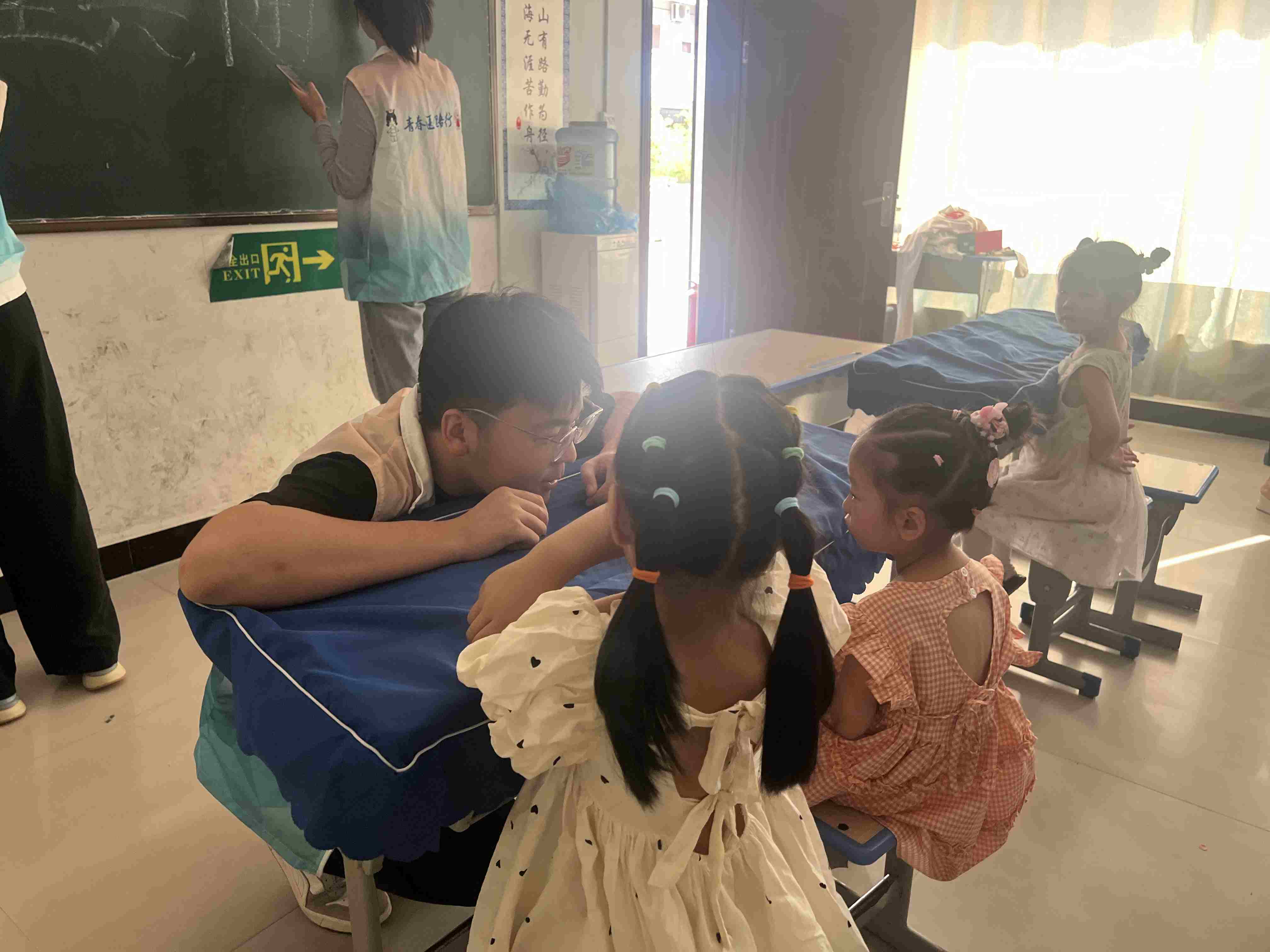 �������Ժ���������l�����`꠆T��ͯ��������ͬ����������